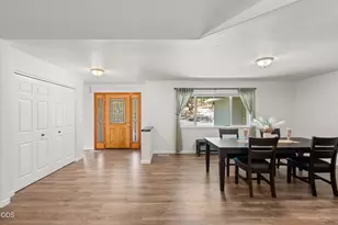 1281 N Pinnon Rd, Grants Pass, OR 97526 - Photo 4