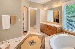 2331 NW Awbrey Rd, Bend, OR 97703 - Photo 38