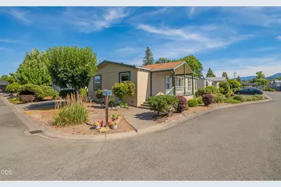 2395 Ryan Court, Grants Pass, OR 97527 - Photo 2