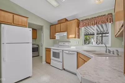 2395 Ryan Court, Grants Pass, OR 97527 - Photo 10