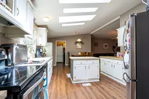 271 Highwood, Grants Pass, OR 97527 - Photo 20