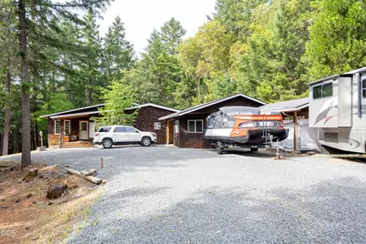 271 Highwood, Grants Pass, OR 97527 - Photo 74