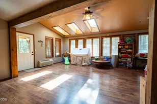 271 Highwood, Grants Pass, OR 97527 - Photo 6