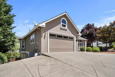 4643 Hathaway Drive, Medford, OR 97504 - Photo 36