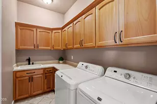 4643 Hathaway Dr, Medford, OR 97504 - Photo 28