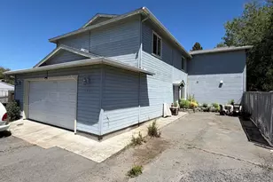 2055 Oregon Ave, Klamath Falls, OR 97601 - Photo 2