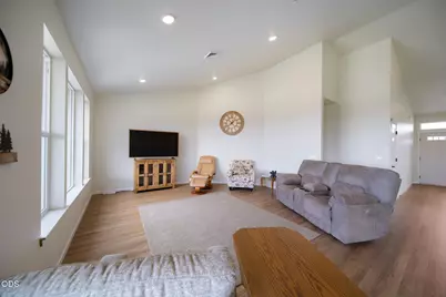 5101 SE Dixon Drive, Madras, OR 97741 - Photo 6