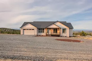 5101 SE Dixon Dr, Madras, OR 97741 - Photo 2