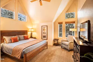 57078 Peppermill Cir, Sunriver, OR 97707 - Photo 10