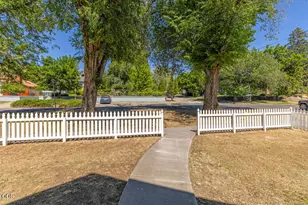 900 N Eldorado Ave, Klamath Falls, OR 97601 - Photo 46
