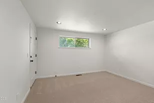 557 Glenn Way, Central Point, OR 97502 - Photo 20