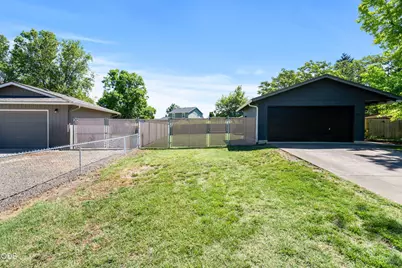 557 Glenn Way, Central Point, OR 97502 - Photo 28