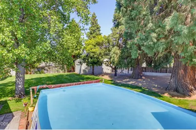 1130 Crest Drive, Central Point, OR 97502 - Photo 34