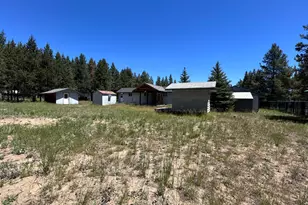 52643 Center Dr, La Pine, OR 97739 - Photo 6