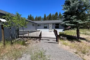 52643 Center Dr, La Pine, OR 97739 - Photo 4