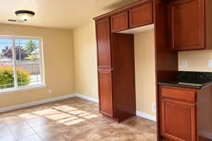 7431 Jerae Pl, White City, OR 97503 - Photo 10