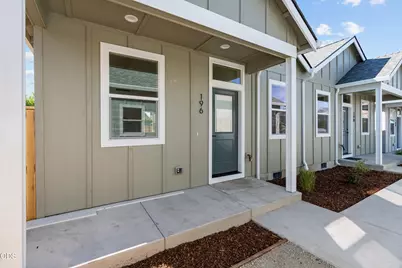 196 Gangnes Drive, Talent, OR 97540 - Photo 2