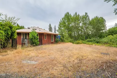 10216 W Evans Creek Road, Rogue River, OR 97537 - Photo 8