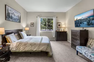 19465 Ironwood Cir, Bend, OR 97702 - Photo 18