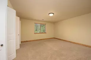 20000 Sorrento Pl, Bend, OR 97702 - Photo 16