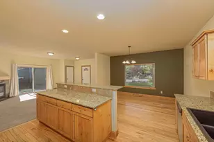 20000 Sorrento Pl, Bend, OR 97702 - Photo 6