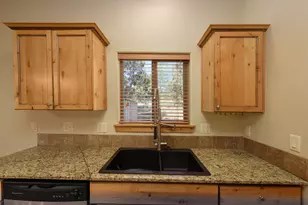 20000 Sorrento Pl, Bend, OR 97702 - Photo 10