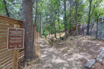 565 Henley Way, Ashland, OR 97520 - Photo 50