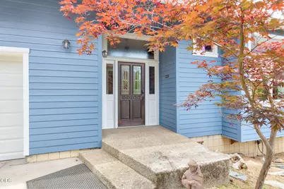 565 Henley Way, Ashland, OR 97520 - Photo 2