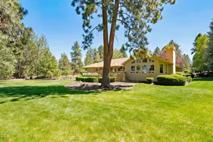 20490 Timberline Ct, Bend, OR 97702 - Photo 32
