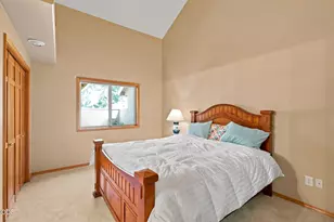 20490 Timberline Ct, Bend, OR 97702 - Photo 26