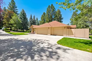 20490 Timberline Ct, Bend, OR 97702 - Photo 34