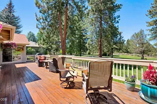 20490 Timberline Ct, Bend, OR 97702 - Photo 30