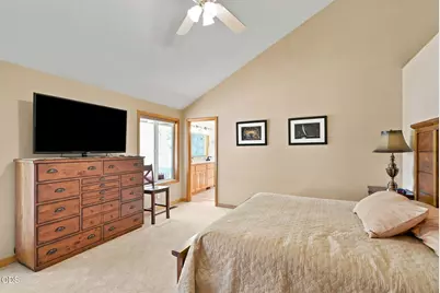 20490 Timberline Court, Bend, OR 97702 - Photo 16