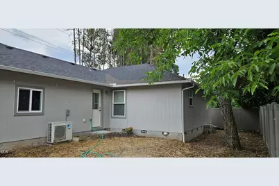 1296 Fruitdale Drive, Grants Pass, OR 97527 - Photo 22
