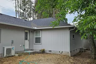 1296 Fruitdale Dr, Grants Pass, OR 97527 - Photo 22