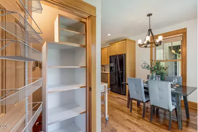 547 W Jefferson Avenue, Sisters, OR 97759 - Photo 8