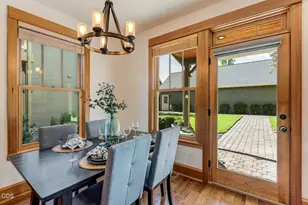 547 W Jefferson Ave, Sisters, OR 97759 - Photo 4