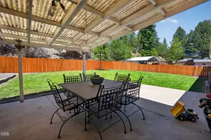 203 N Humbolt St, Canyon City, OR 97820 - Photo 4