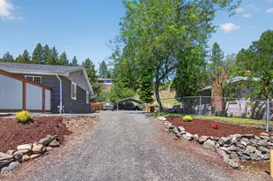 203 N Humbolt St, Canyon City, OR 97820 - Photo 8
