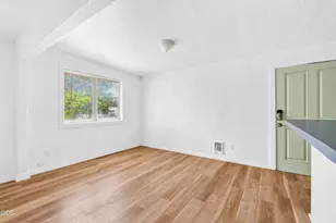 575 SW Madison St, Madras, OR 97741 - Photo 8