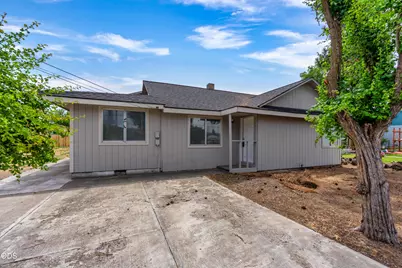 575 SW Madison Street, Madras, OR 97741 - Photo 1