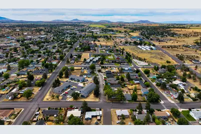 575 SW Madison Street, Madras, OR 97741 - Photo 46