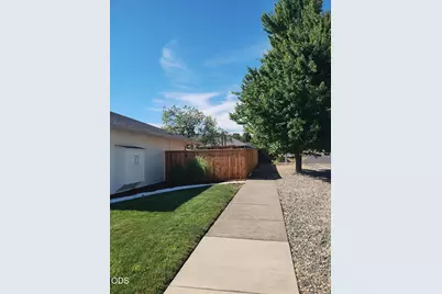 1699 Husker Butte Lane, Medford, OR 97504 - Photo 4