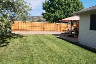 1699 Husker Butte Ln, Medford, OR 97504 - Photo 6