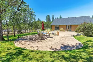 371 Castle Creek Rd, Grants Pass, OR 97526 - Photo 44