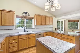 371 Castle Creek Rd, Grants Pass, OR 97526 - Photo 22