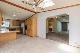 60865 Raintree Dr, Bend, OR 97701 - Photo 14