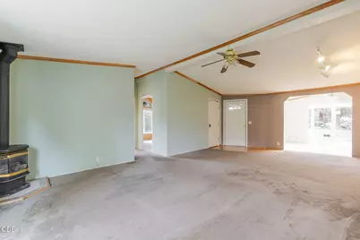 60865 Raintree Drive, Bend, OR 97701 - Photo 16