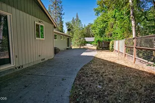 2750 Granite Hill Rd, Grants Pass, OR 97526 - Photo 32