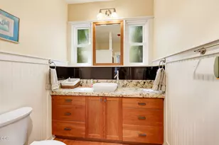 307 N Main St, Ashland, OR 97520 - Photo 26